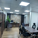 مكاتب تجارية وإدارية